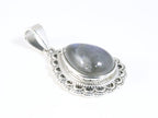 Bewerkte druppelvormige zilveren hanger met labradoriet afbeelding 2