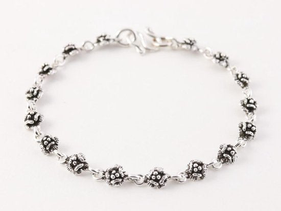 Fijne zilveren armband met roosjes afbeelding 1