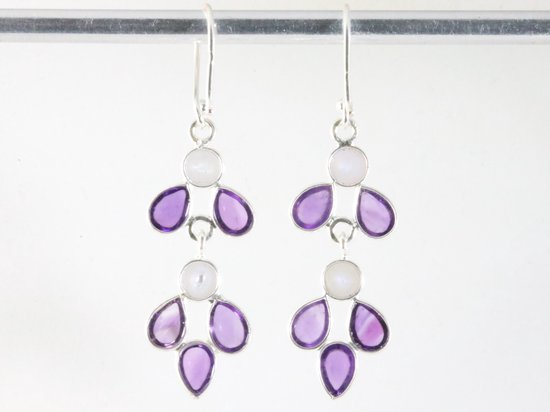 Zilveren oorbellen met amethist en parel afbeelding 2