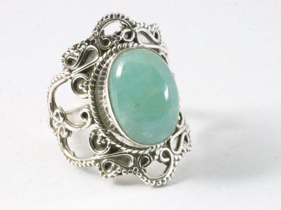 Bewerkte zilveren ring met groene amazoniet afbeelding 1