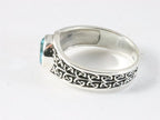 Bewerkte zilveren ring met blauwe topaas afbeelding 2