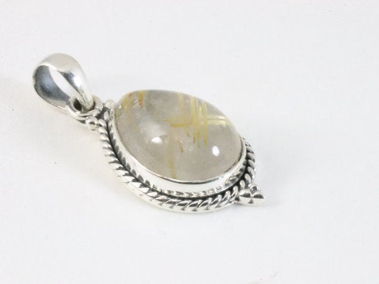 Bewerkte druppelvormige zilveren hanger met gouden rutielkwarts aan ketting afbeelding 2