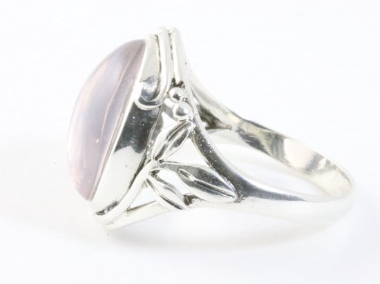 Opengewerkte zilveren ring met rozenkwarts afbeelding 2