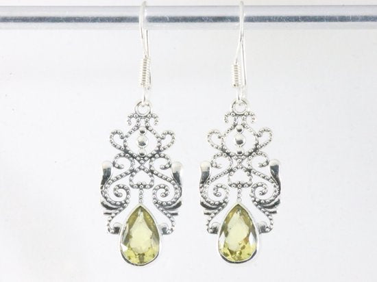 Opengewerkte zilveren oorbellen met citrien afbeelding 4