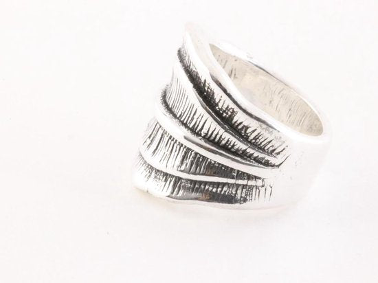 Bewerkte brede zilveren ring afbeelding 2
