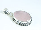 Bewerkte ovale zilveren hanger met rozenkwarts afbeelding 2