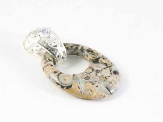 Zilveren hanger met jaspis en bergkristal aan ketting afbeelding 2