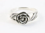 Bewerkte zilveren ring met roos afbeelding 4