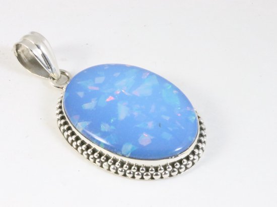 Bewerkte ovale zilveren hanger met Australische opaal afbeelding 2