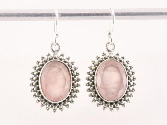 Bewerkte zilveren oorbellen met rozenkwarts afbeelding 4