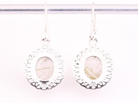 Opengewerkte zilveren oorbellen met gouden rutielkwarts afbeelding 3