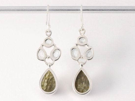 Zilveren oorbellen met labradoriet en blauwe topaas afbeelding 3