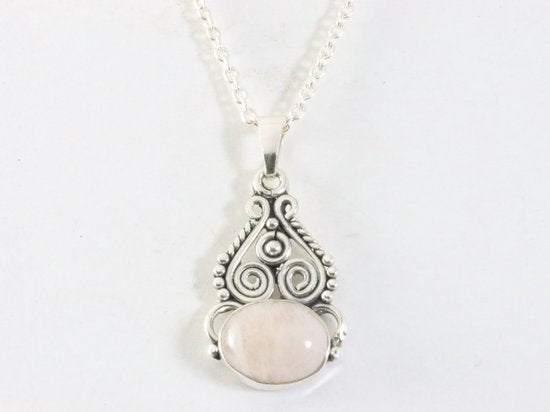 Opengewerkte zilveren hanger met roze aragoniet aan ketting afbeelding 4