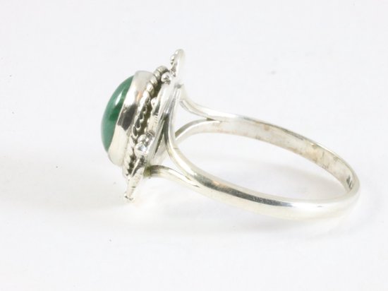 Fijne bewerkte zilveren ring met malachiet afbeelding 2