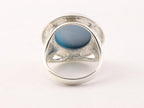 Grote ronde zilveren ring met lichtblauwe schelp afbeelding 3