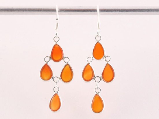 Lange fijne zilveren oorbellen met carneool afbeelding 3