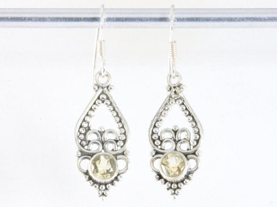 Fijne opengewerkte zilveren oorbellen met citrien afbeelding 3