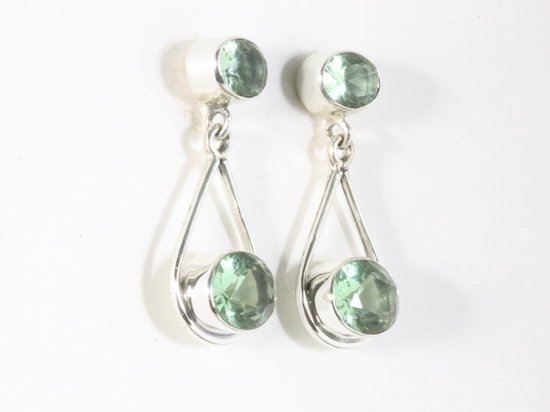 Opengewerkte zilveren oorstekers met groene amethist afbeelding 2