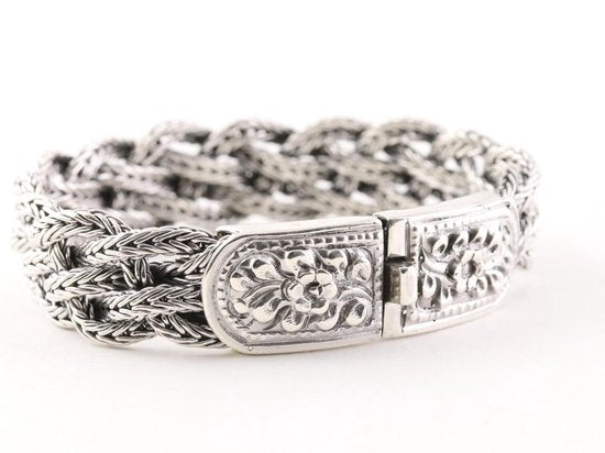 Zware gevlochten zilveren armband met kliksluiting afbeelding 2