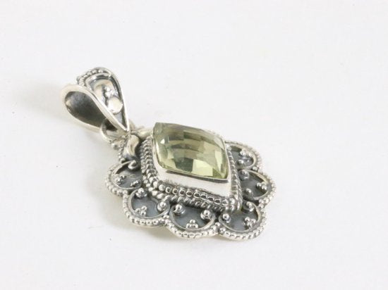 Bewerkte zilveren hanger met lemon kwarts afbeelding 2