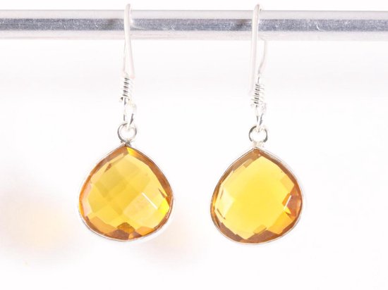 Fijne druppelvormige zilveren oorbellen met citrien afbeelding 3