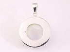 Bewerkte ronde zilveren hanger met regenboog maansteen afbeelding 3