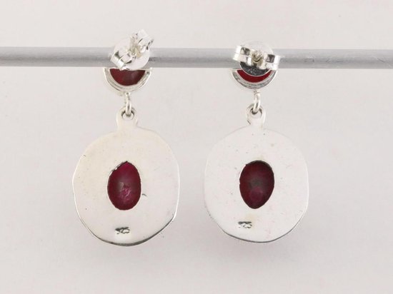 Bewerkte zilveren oorstekers met groene amethist afbeelding 3