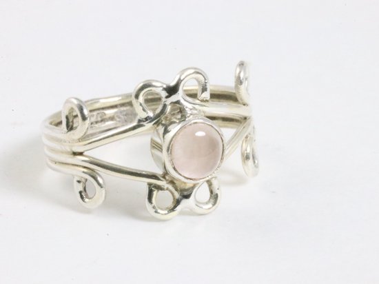 Fijne opengewerkte zilveren ring met rozenkwarts afbeelding 1