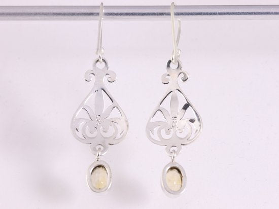 Lange opengewerkte zilveren oorbellen met citrien afbeelding 3