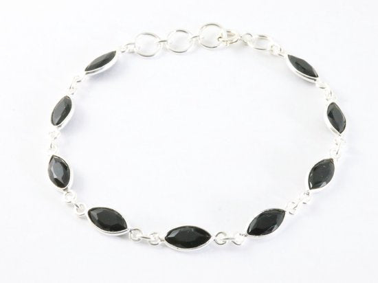 Fijne zilveren armband met onyx afbeelding 1