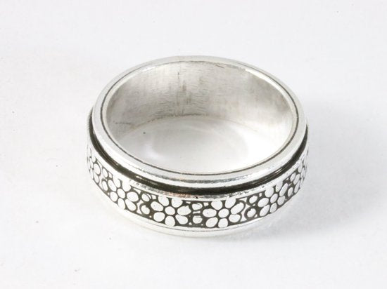Zware zilveren geluksring met bloemen patroon afbeelding 2
