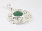 Ronde opengewerkte zilveren hanger met malachiet afbeelding 2