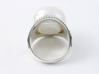 Zware bewerkte zilveren ring met grote parel afbeelding 3