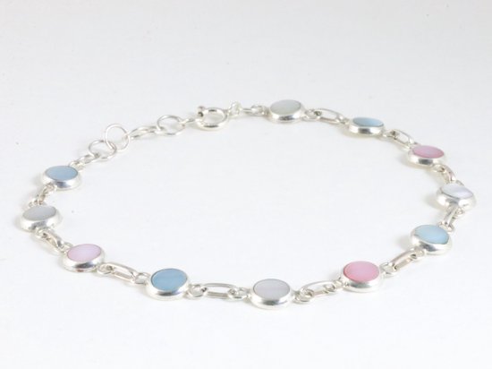 Fijne hoogglans zilveren armband met veelkleurige parelmoer afbeelding 2