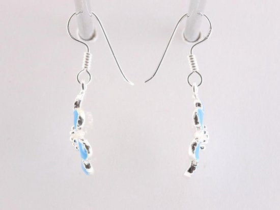 Bloemvormige zilveren oorbellen met blauwe emaille afbeelding 2