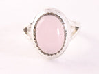 Bewerkte zilveren ring met rozenkwarts afbeelding 4