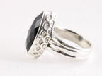 Zware bewerkte zilveren ring met onyx afbeelding 4