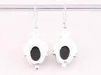 Bewerkte zilveren oorbellen met onyx afbeelding 3