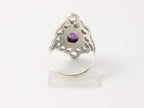 Opengewerkte zilveren ring met amethist afbeelding 3