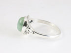 Fijne bewerkte zilveren ring met prehniet afbeelding 2