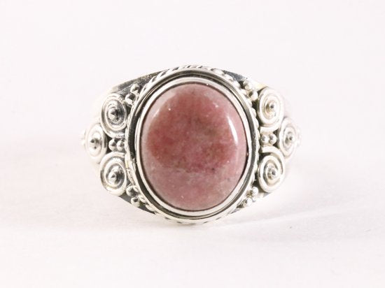 Bewerkte zilveren ring met rhodoniet afbeelding 4