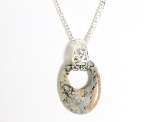 Zilveren hanger met jaspis en bergkristal aan ketting afbeelding 4