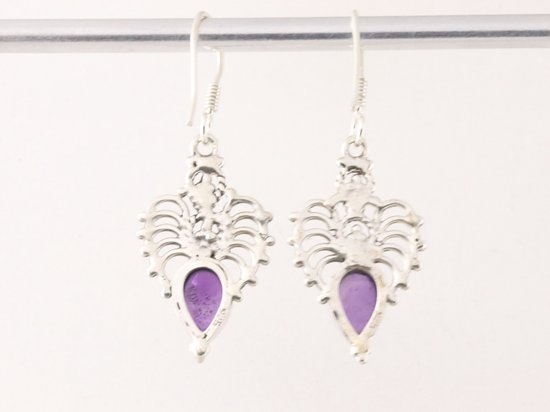 Opengewerkte zilveren oorbellen met amethist afbeelding 3