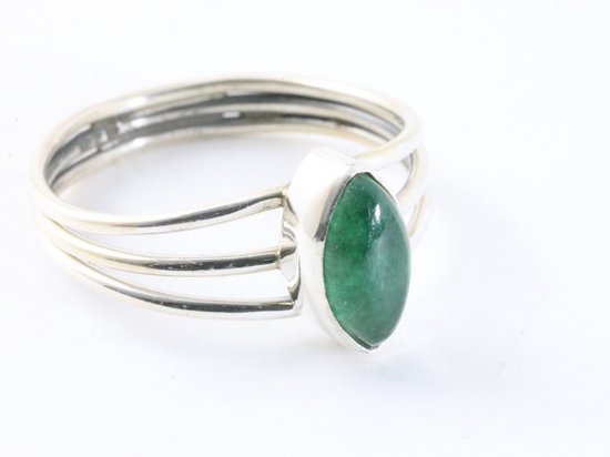 Opengewerkte zilveren ring met jade afbeelding 1