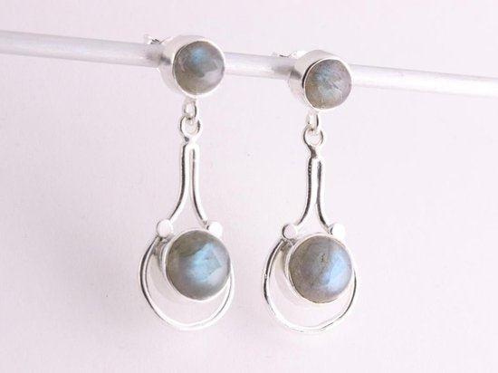 Lange opengewerkte zilveren oorstekers met labradoriet afbeelding 2