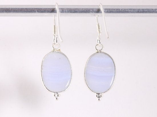 Zilveren oorbellen met blauwe lace agaat afbeelding 3