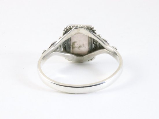 Fijne bewerkte zilveren ring met rozenkwarts afbeelding 3