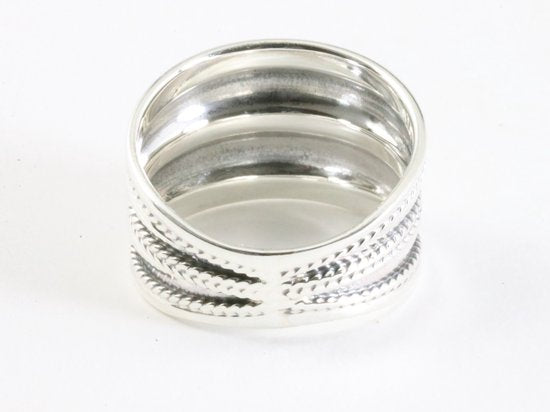 Brede hoogglans zilveren ring met kabelpatronen afbeelding 3