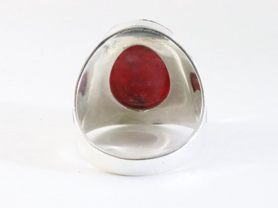 Zware bewerkte zilveren ring met granaat afbeelding 3