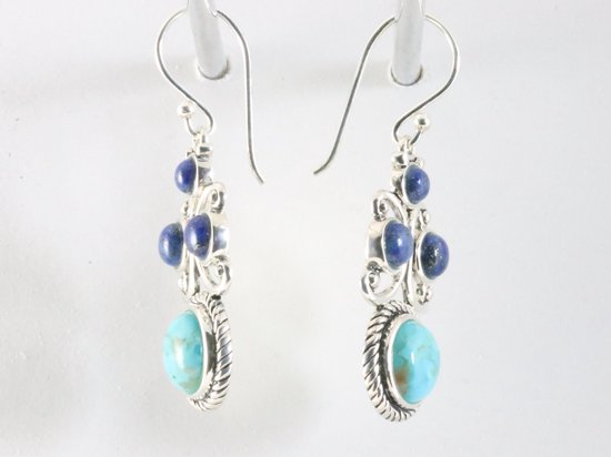 Bewerkte zilveren oorbellen met Arizona turkoois en lapis lazuli afbeelding 2